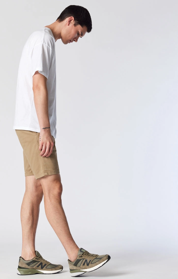 NOAH SHORTS IN BRITISH KHAKI TWILL MeshVentilation food industry