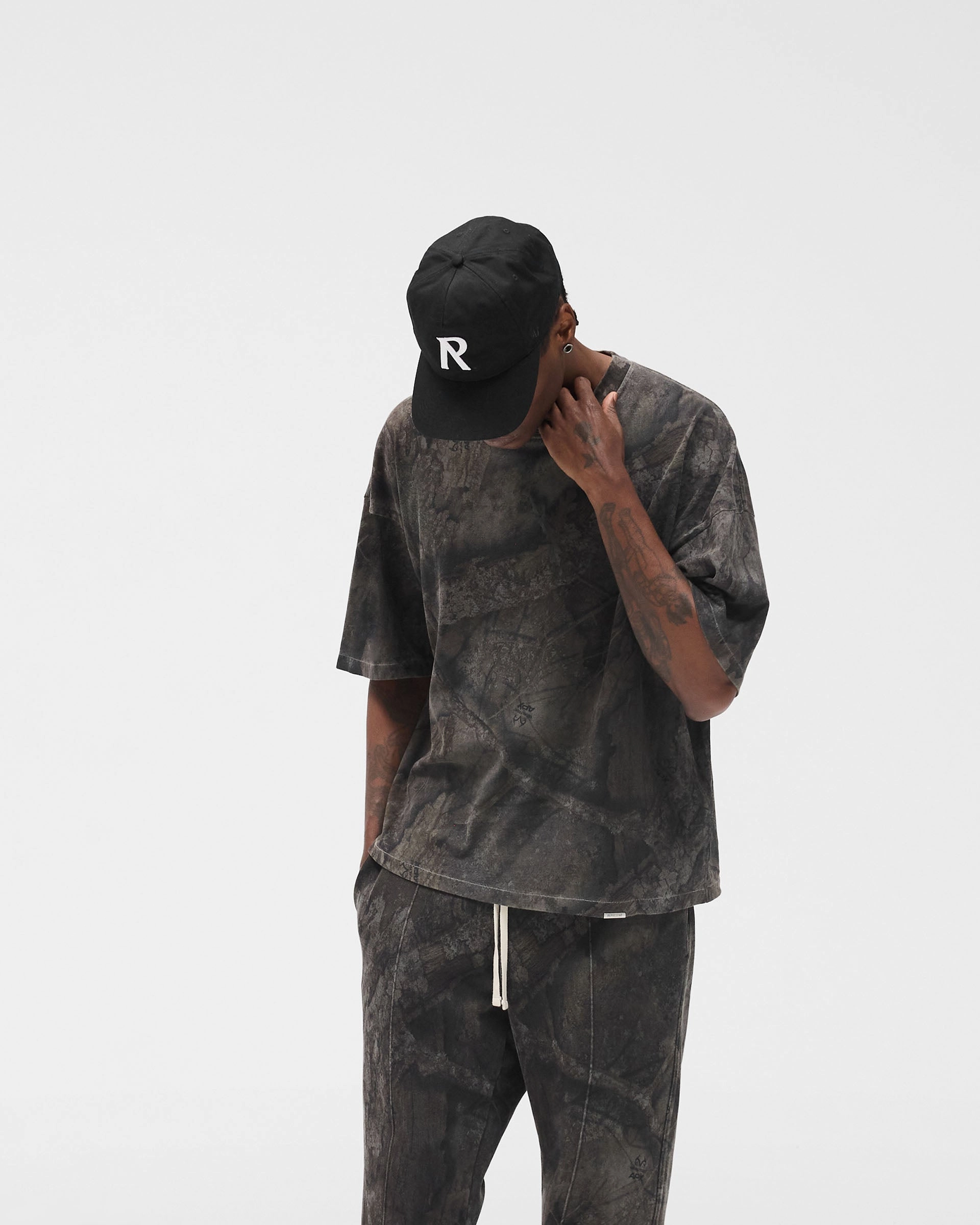 anti static coating Initial Overdye Realtree? Boxy T-Shirt - Overdyed Black