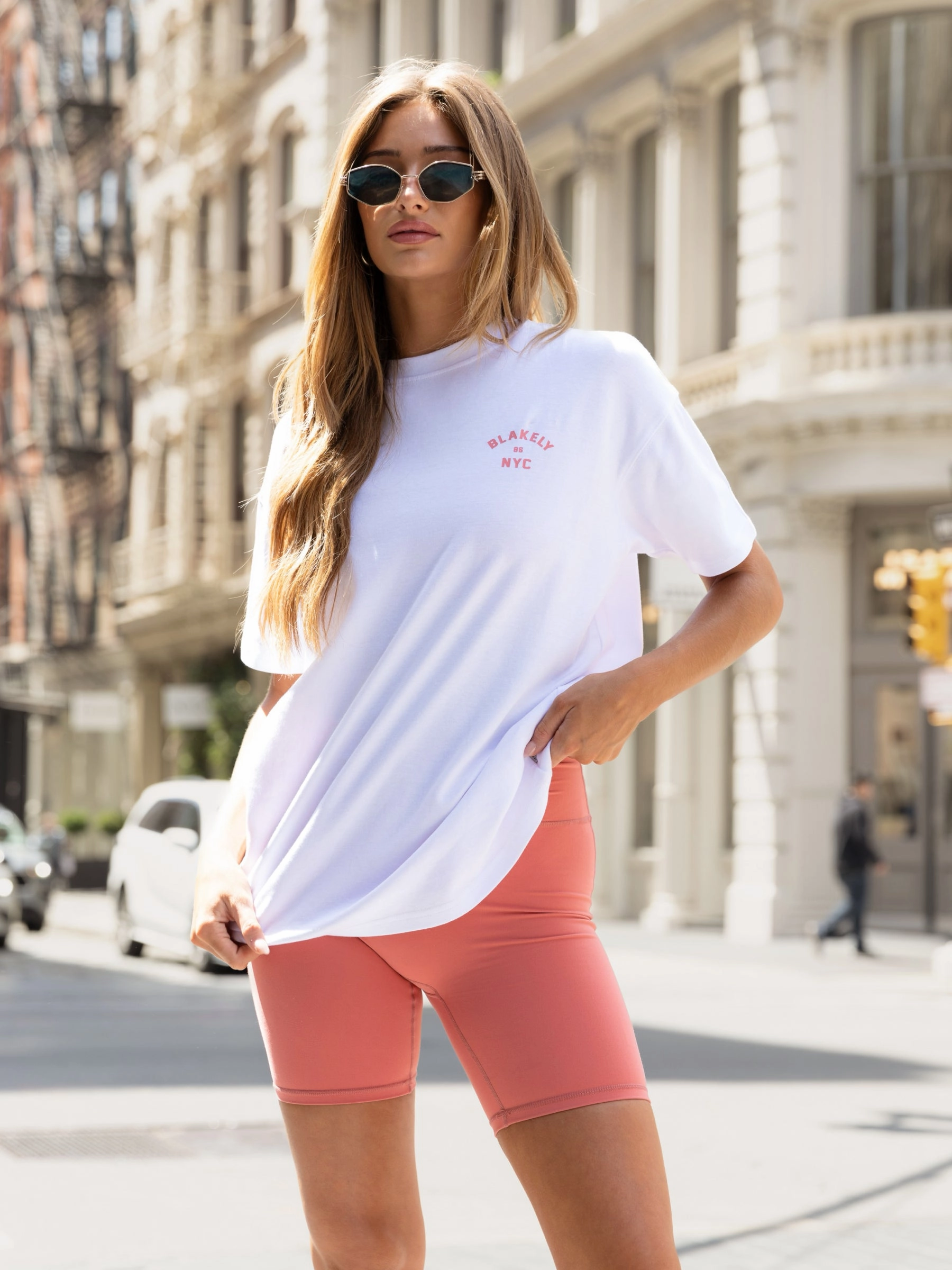 NYC Oversized T-Shirt - White & Sunrise Coral Pullover Active Flex