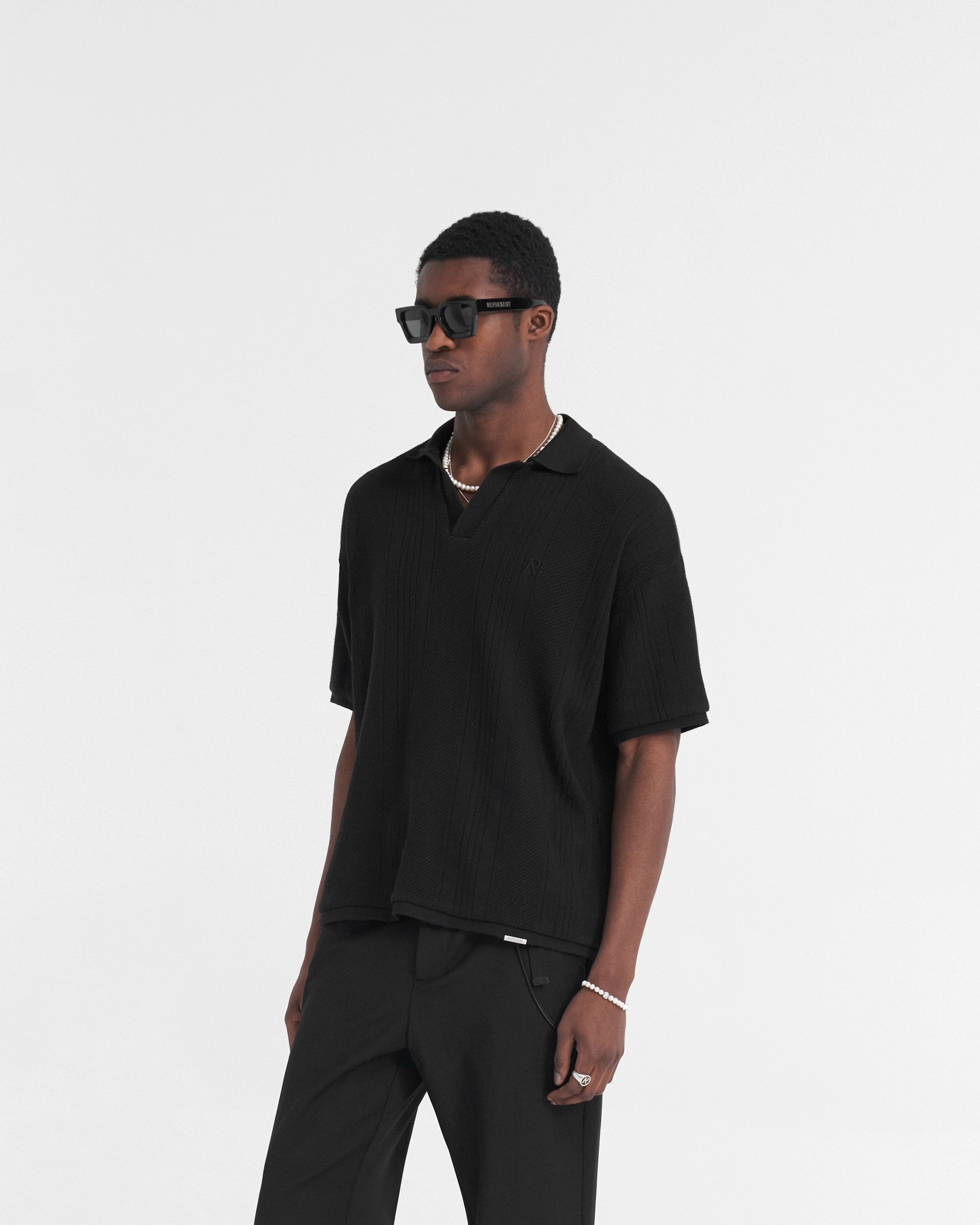 Casual Mode Open Stitch Polo - Black
