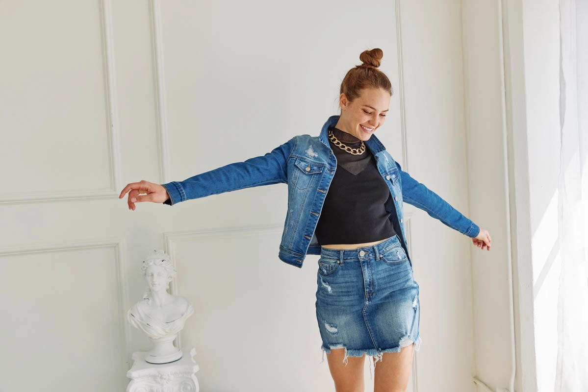 Classic Destructed Denim Jacket Travel Functional Wear Adjustable Hood