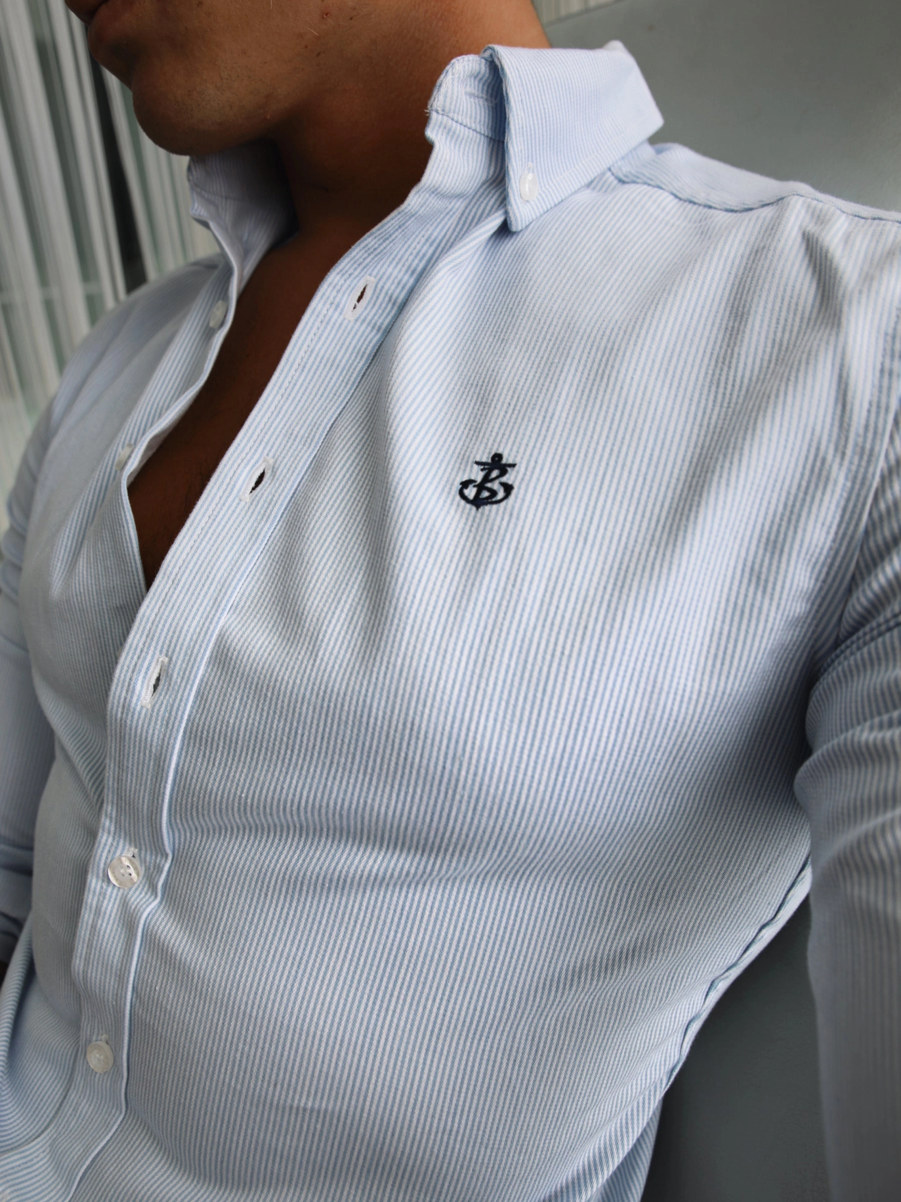 Oxford Fitted Stretch Shirt - Blue Stripe Student Essential