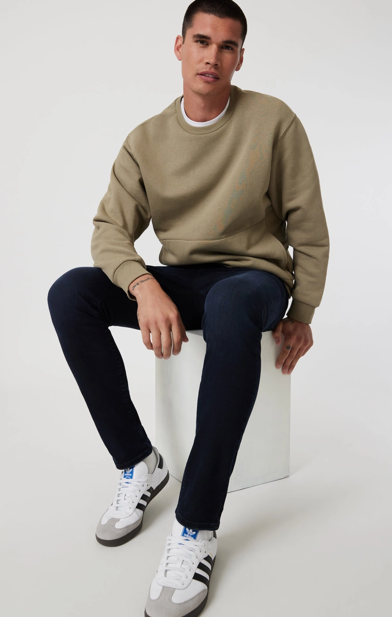 Shopping Day Street Fashion Textured Night Out Neutral Textured JAKE SLIM LEG IN MIDNIGHT AUSTIN