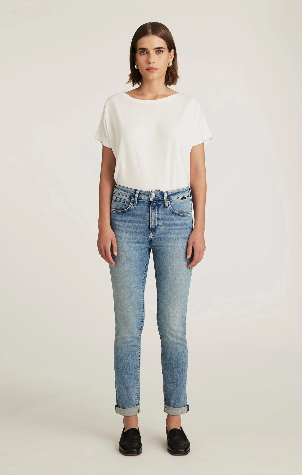 KATHLEEN SLIM BOYFRIEND IN LIGHT BRUSHED FLEX BLUE Fashion Routine