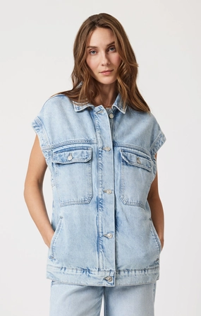 NADIA VEST IN BLEACHED WELL BLUE Utility Fit Textured Versatile Shopping Day