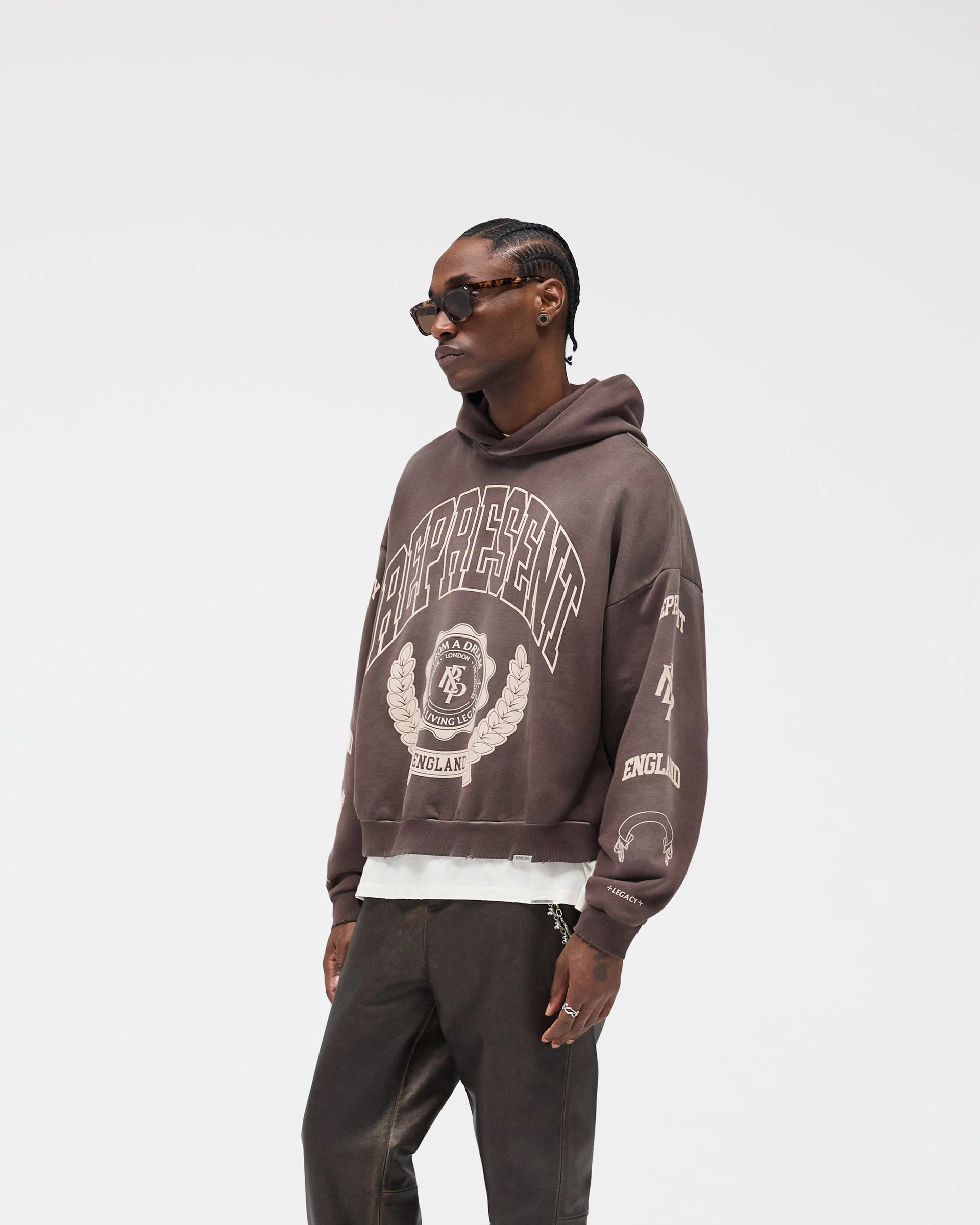 Seamless Side Panels Represent Legacy Crest Hoodie - Nero