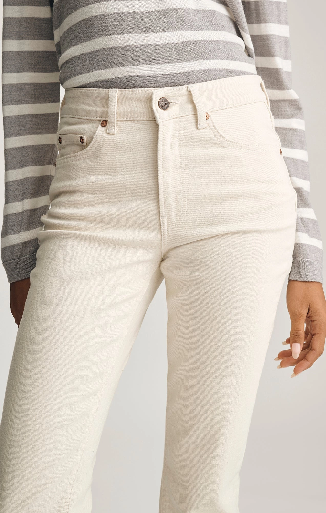 NEW YORK STRAIGHT LEG IN BEIGE CLASSIC BLUE High Rise Streetwear Fan Beach Day