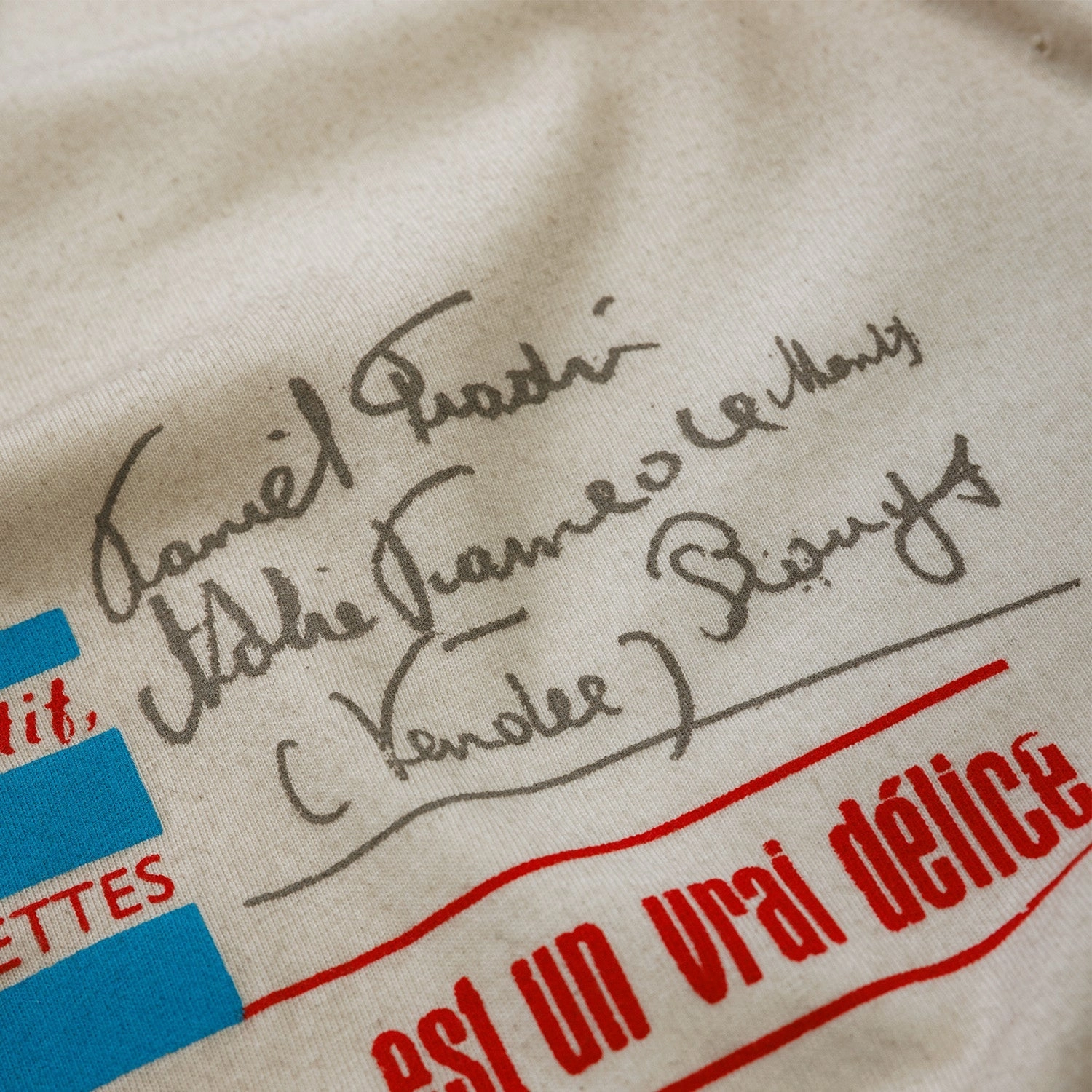 Breathable touch Rizla Gum Stained White T-Shirt