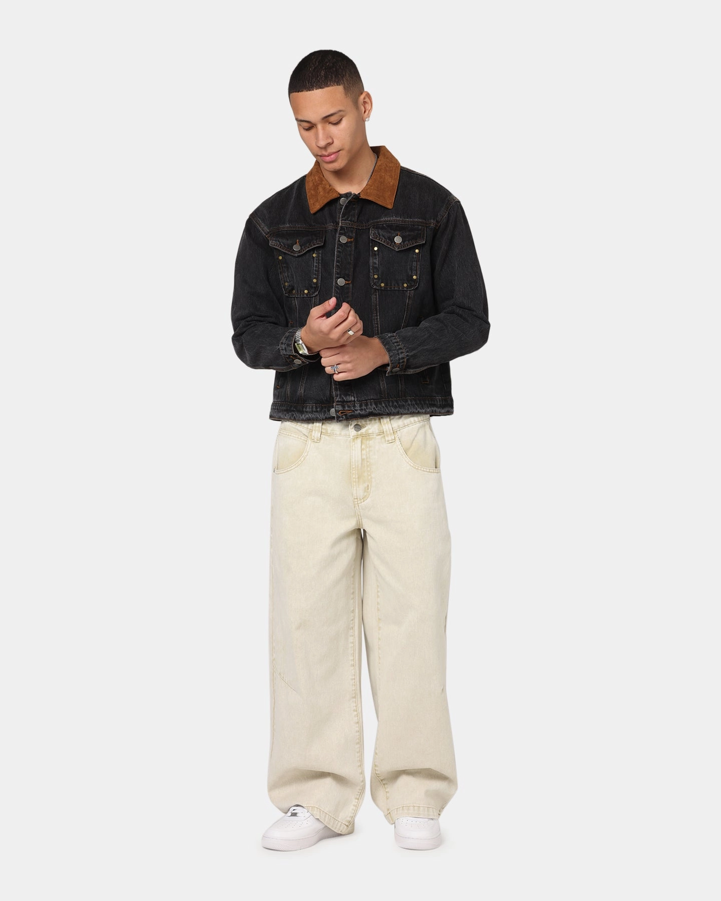 City Ready QuickAccess Pockets Saint Morta Rodeo Drive Denim Jacket Black Shadow Fast Paced Layer