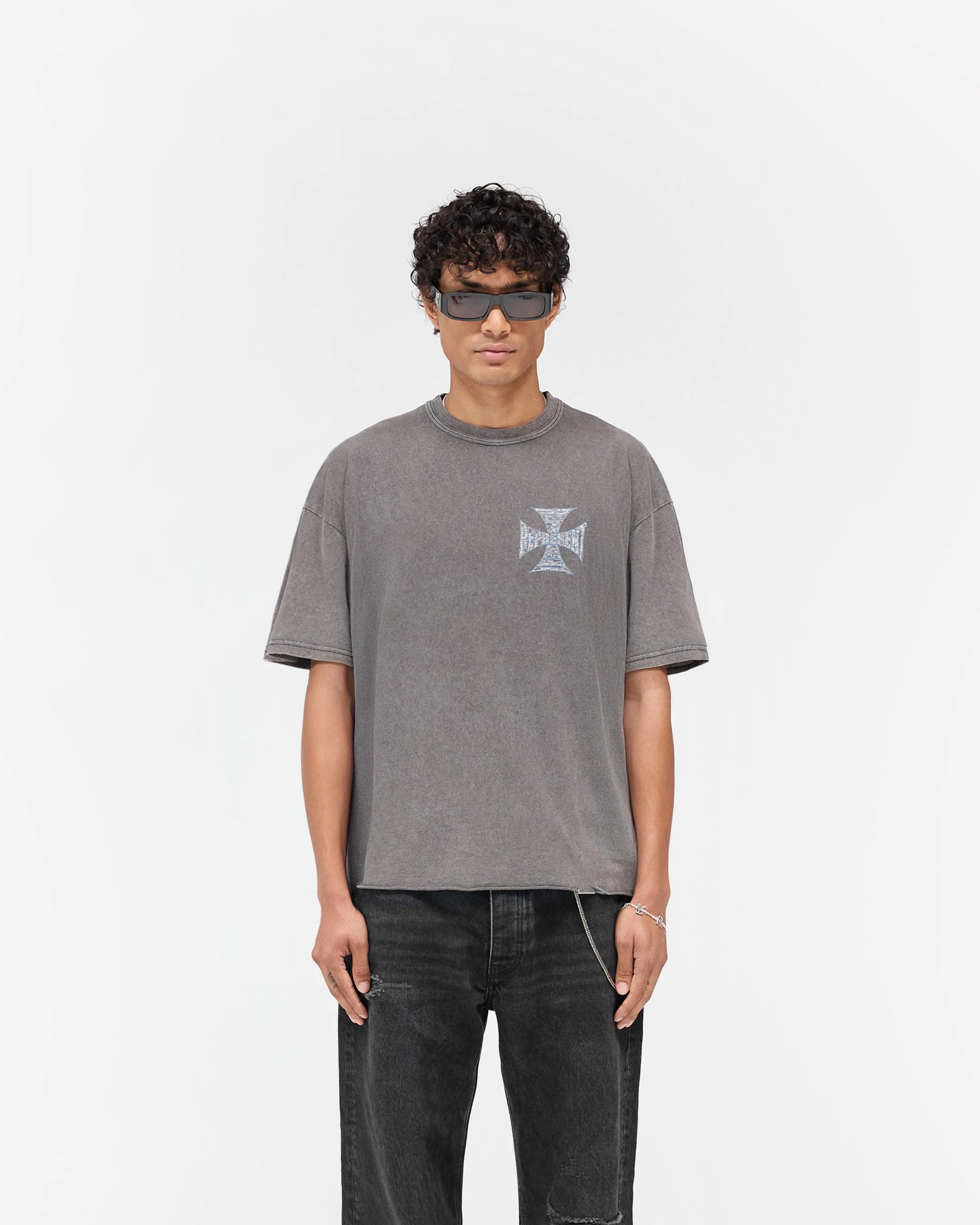 casual and comfortable Simple Layer MH T-Shirt - Vintage Grey