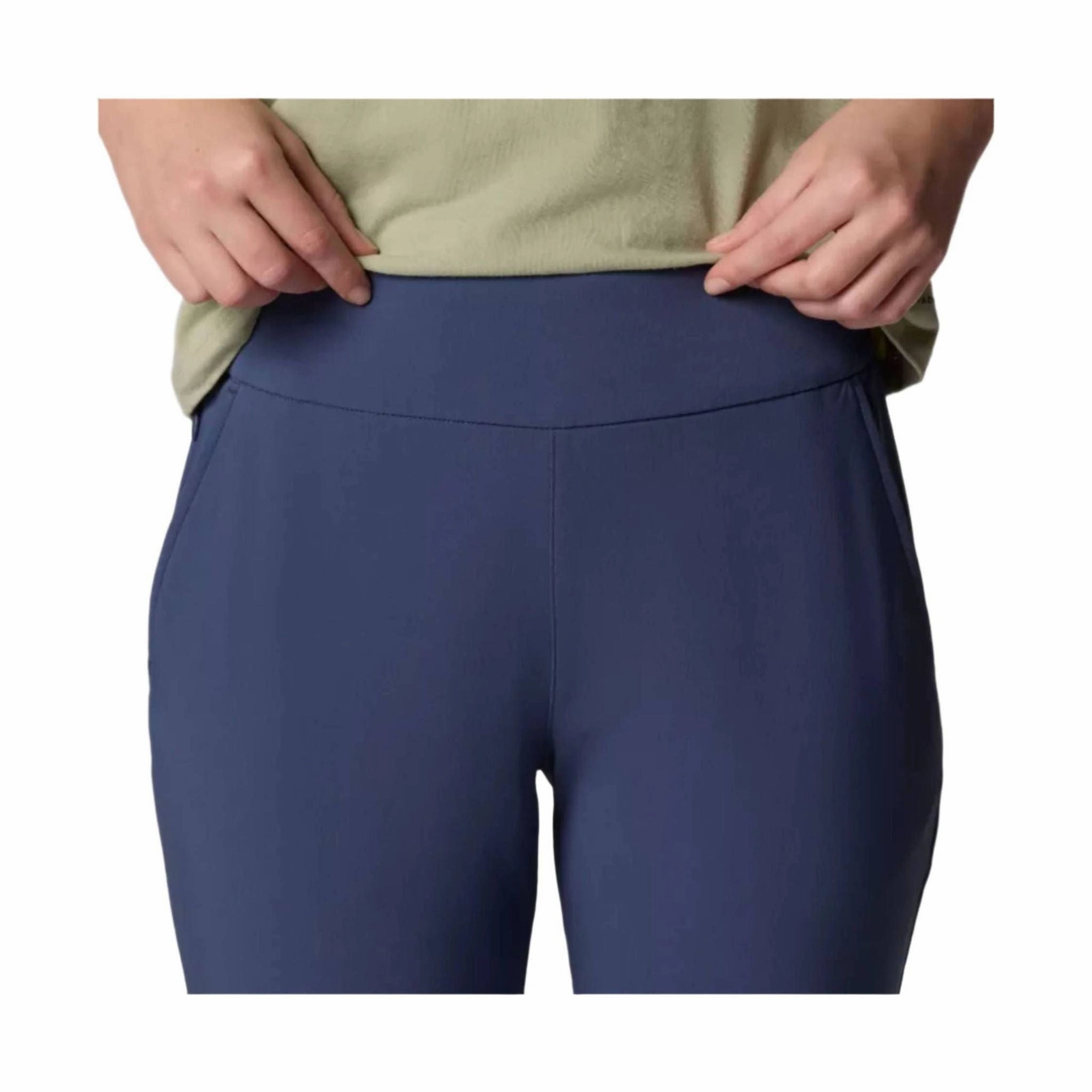 Light Fit Columbia Women's All Seasons Capri Pants - Nocturnal