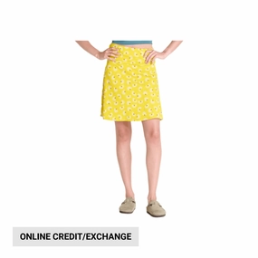 Double Layered Design Toad & Co Women's Chaka Skirt - Sulphur Half Daisy
