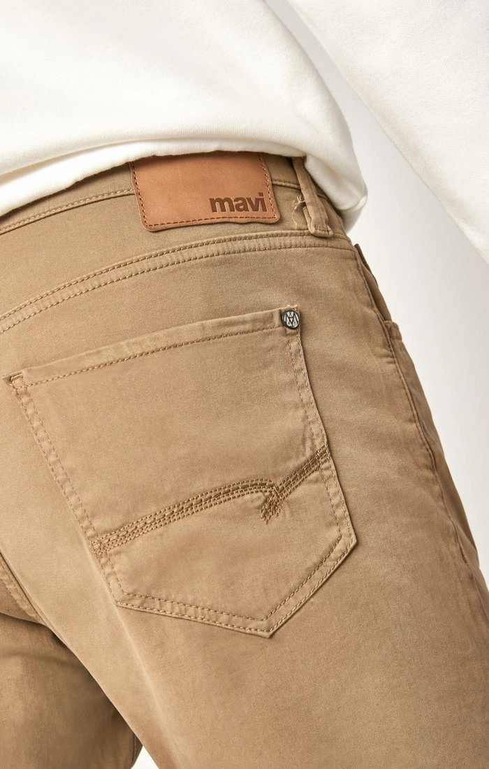 MATT RELAXED STRAIGHT LEG IN BRITISH KHAKI TWILL Modular Pocket System