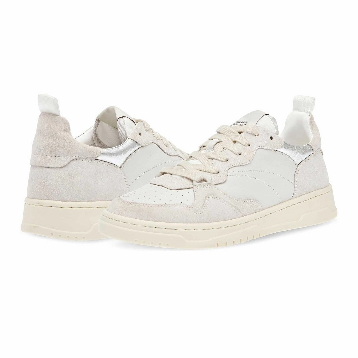 Steve Madden Women's Everlie White Multi Vibration Dampening