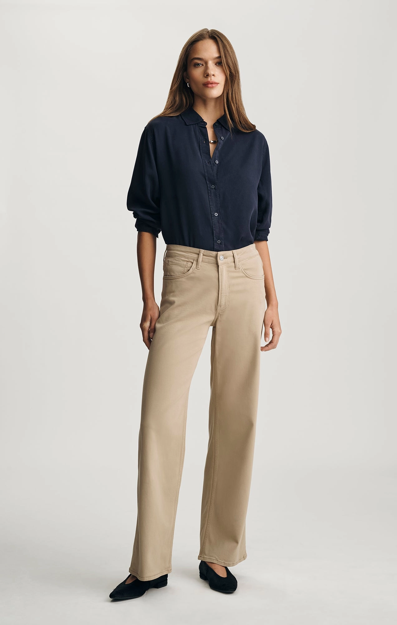 ALENA WIDE LEG IN FRENCH BEIGE SATEEN Smooth Texture Essential Wear