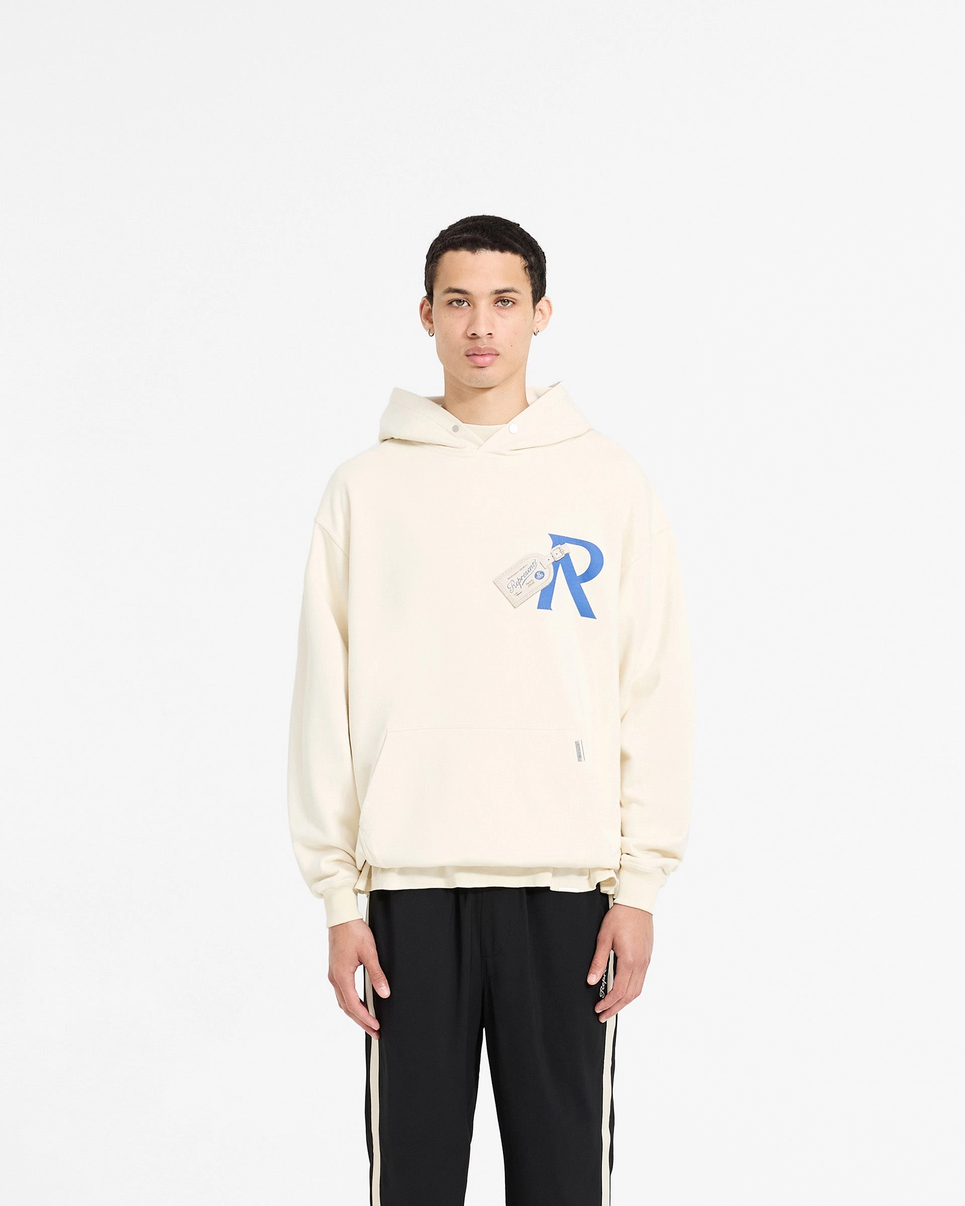 Luggage Tag Hoodie - Antique White Llama like Seamless Fit