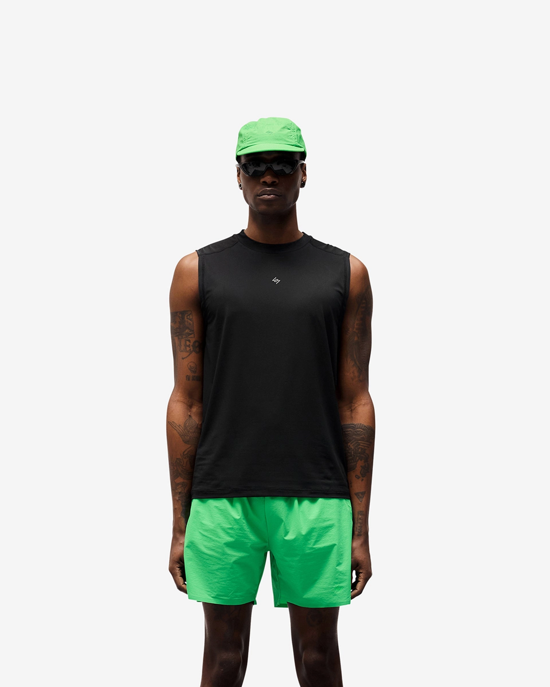 247 Contour Run Tank - Black Minimalist Aesthetic