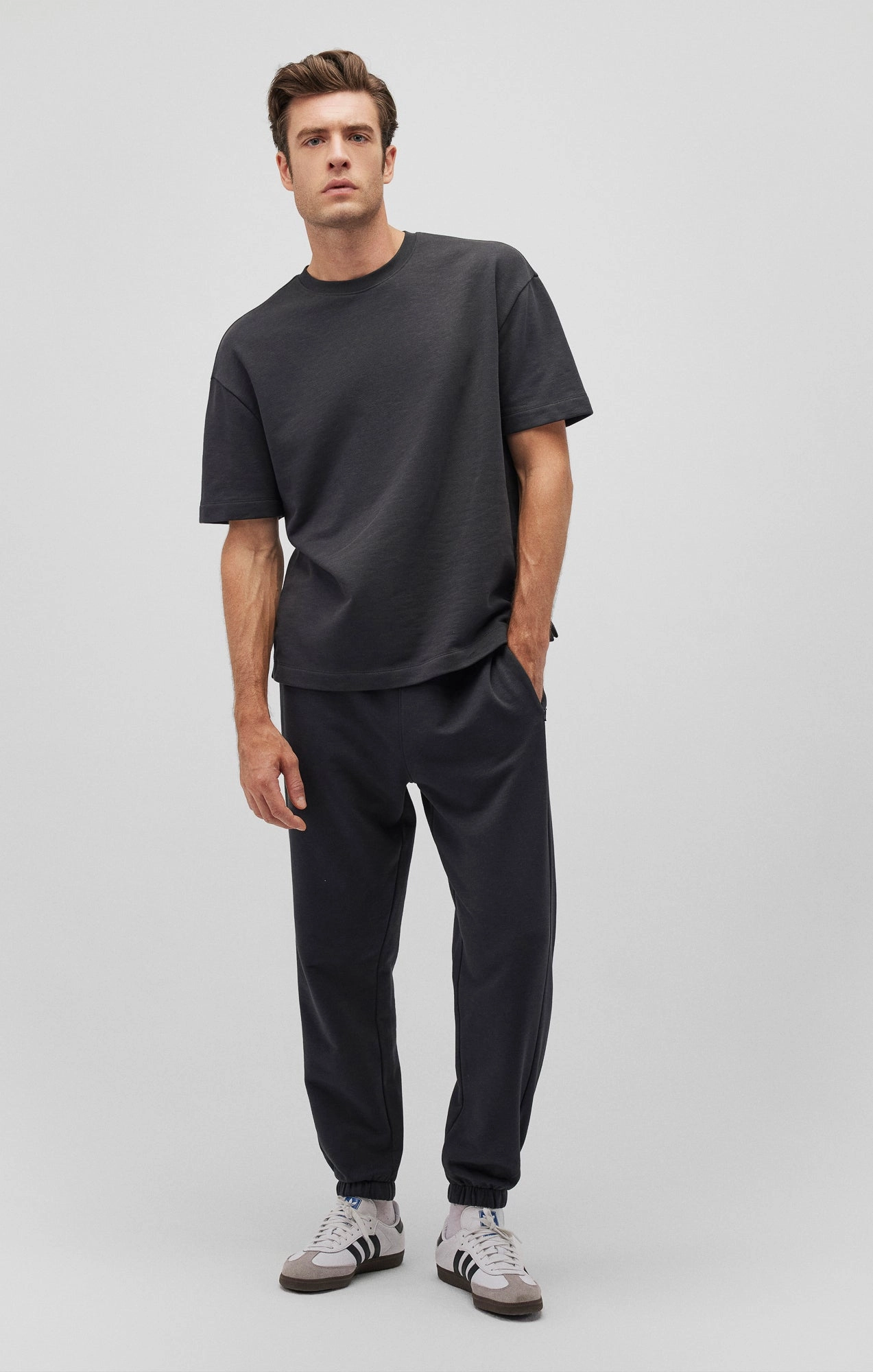 Layered Wear SWEATPANTS IN PIRATE BLACK