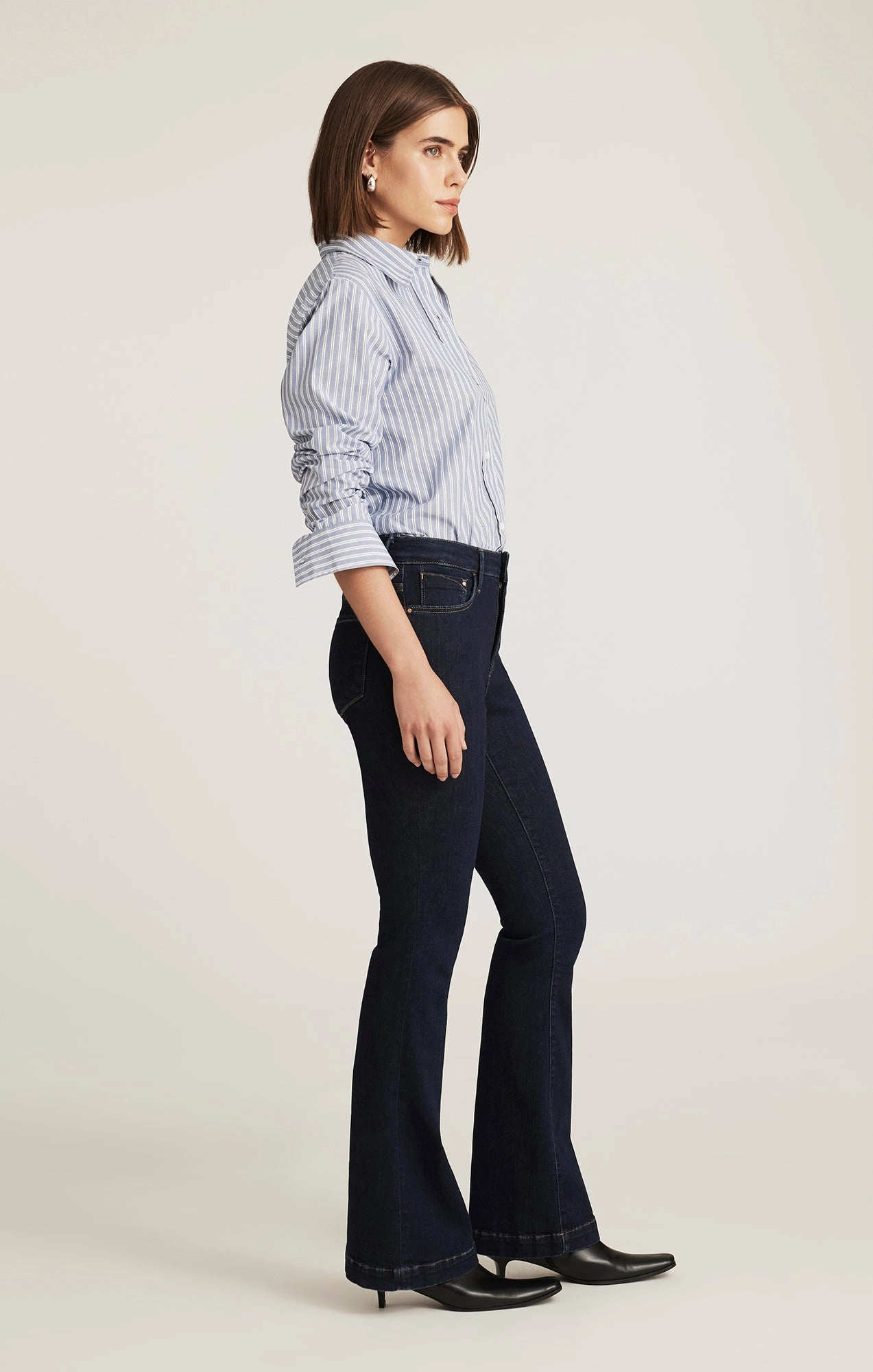 Brunch Outfit Classic Wear Luxury SYDNEY FLARE IN DARK BLUE