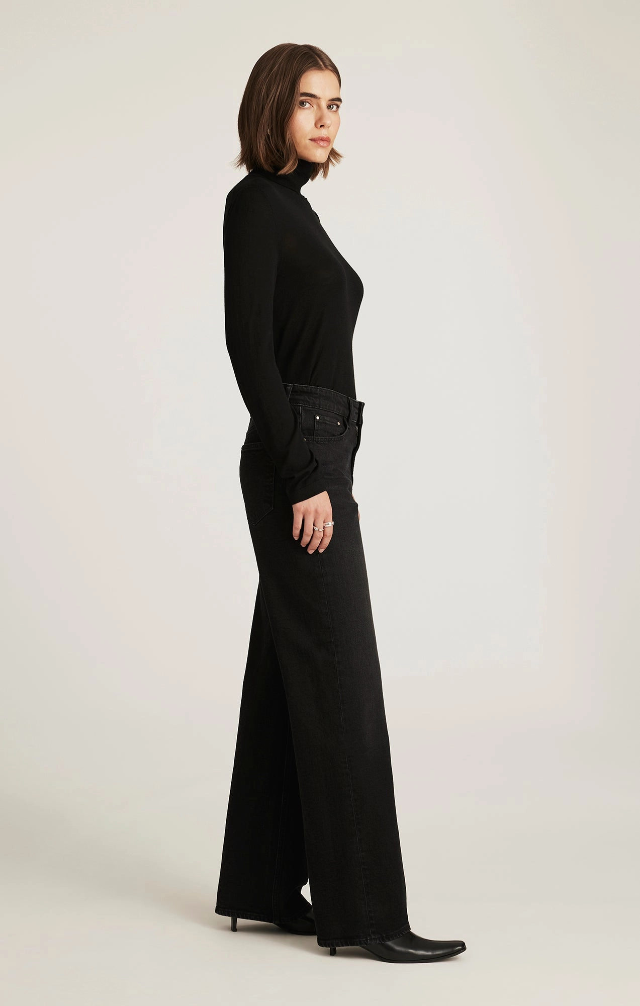 TAYLOR STRAIGHT LEG IN DARK SMOKE GOLD PREMIUM Casual Smart Casual Unisex Wear Always Appropriate