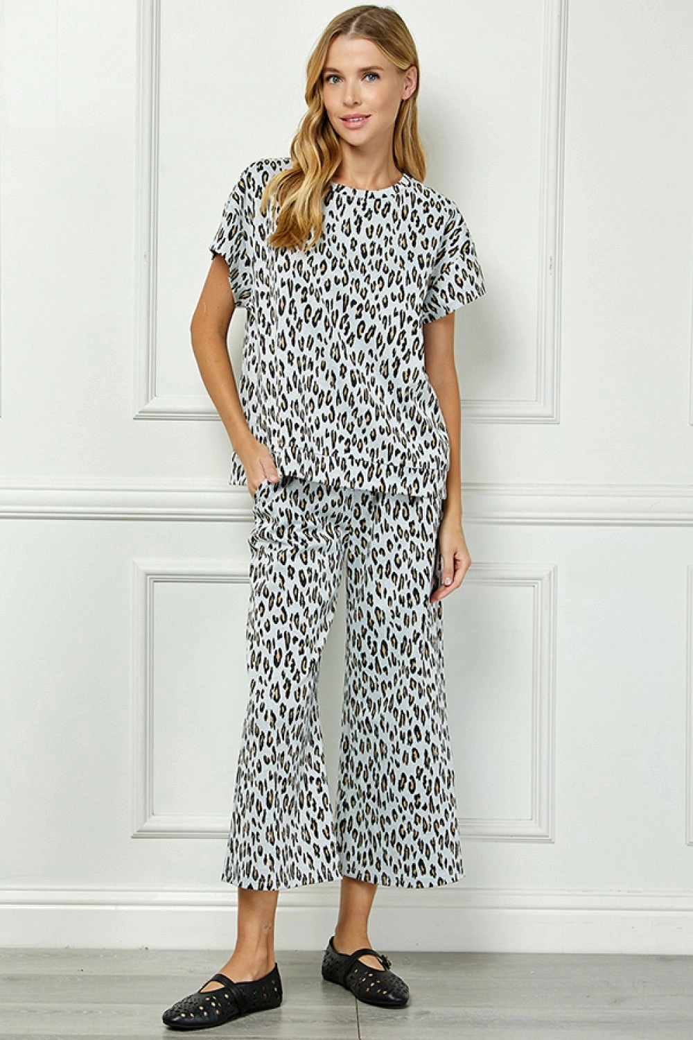 Simple Cut Two-Piece Grey Animal Print Lounge Set