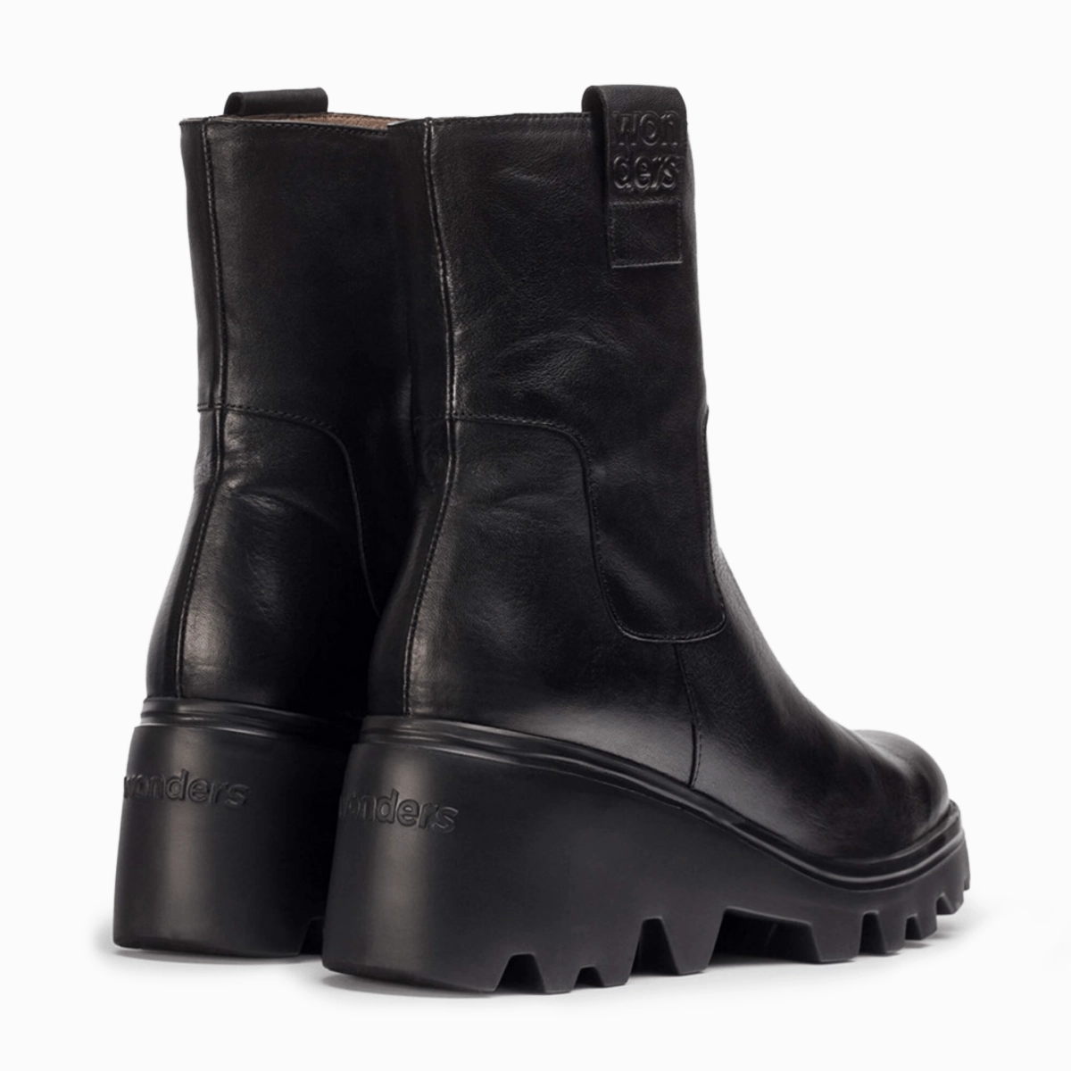 Sleek Fit Wonders Women's Tornoto 22 Black Leather