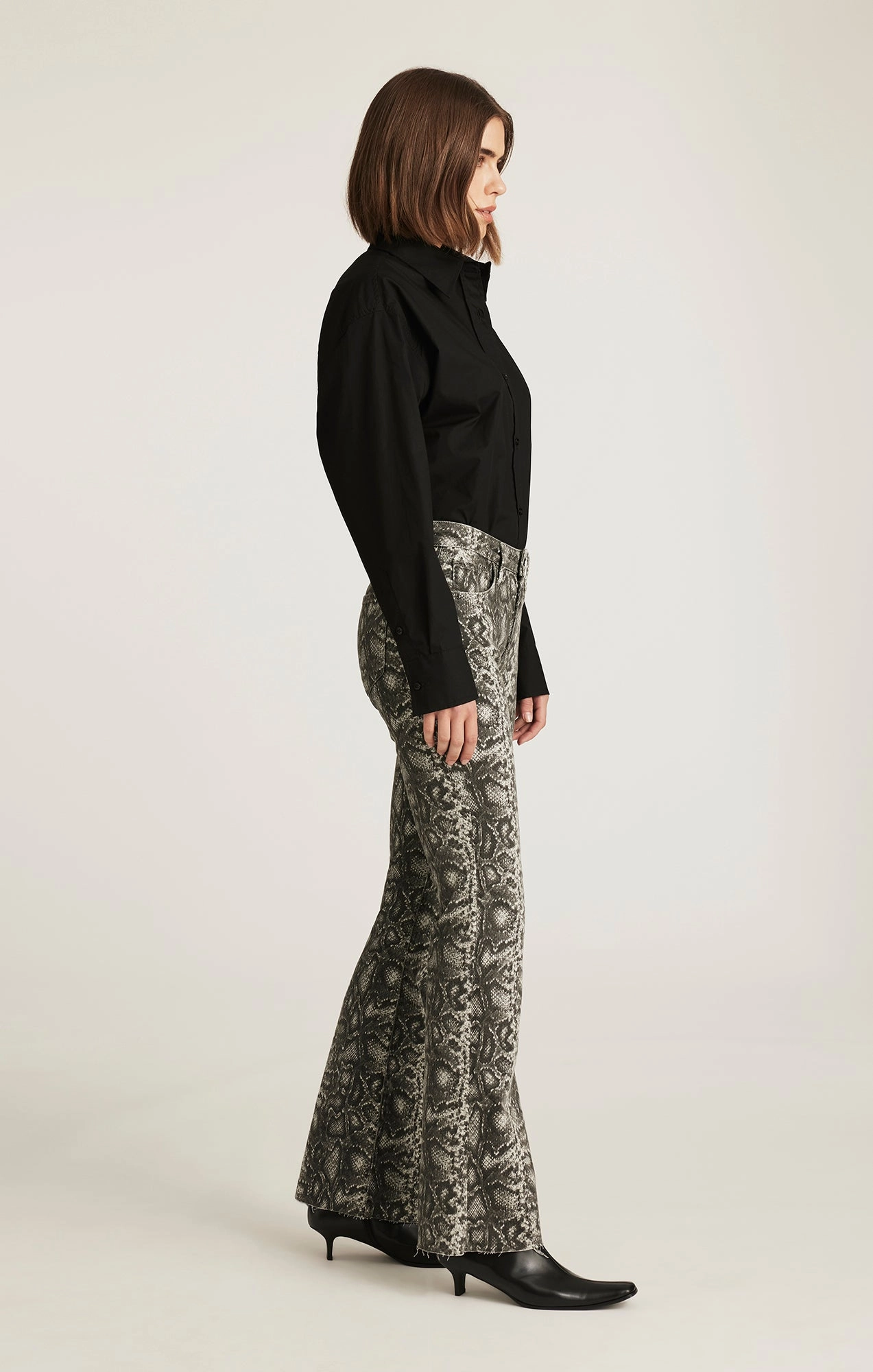 VICKY BOOTCUT IN SMOKE SNAKE DENIM Minimal Fading