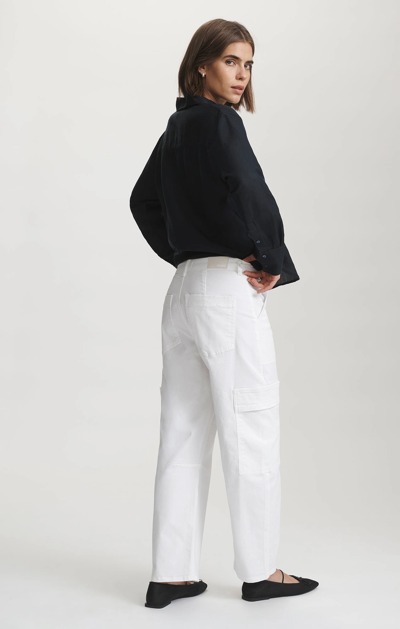 VINNIE BARREL CARGO IN WHITE CASUAL TWILL Casual Essentials