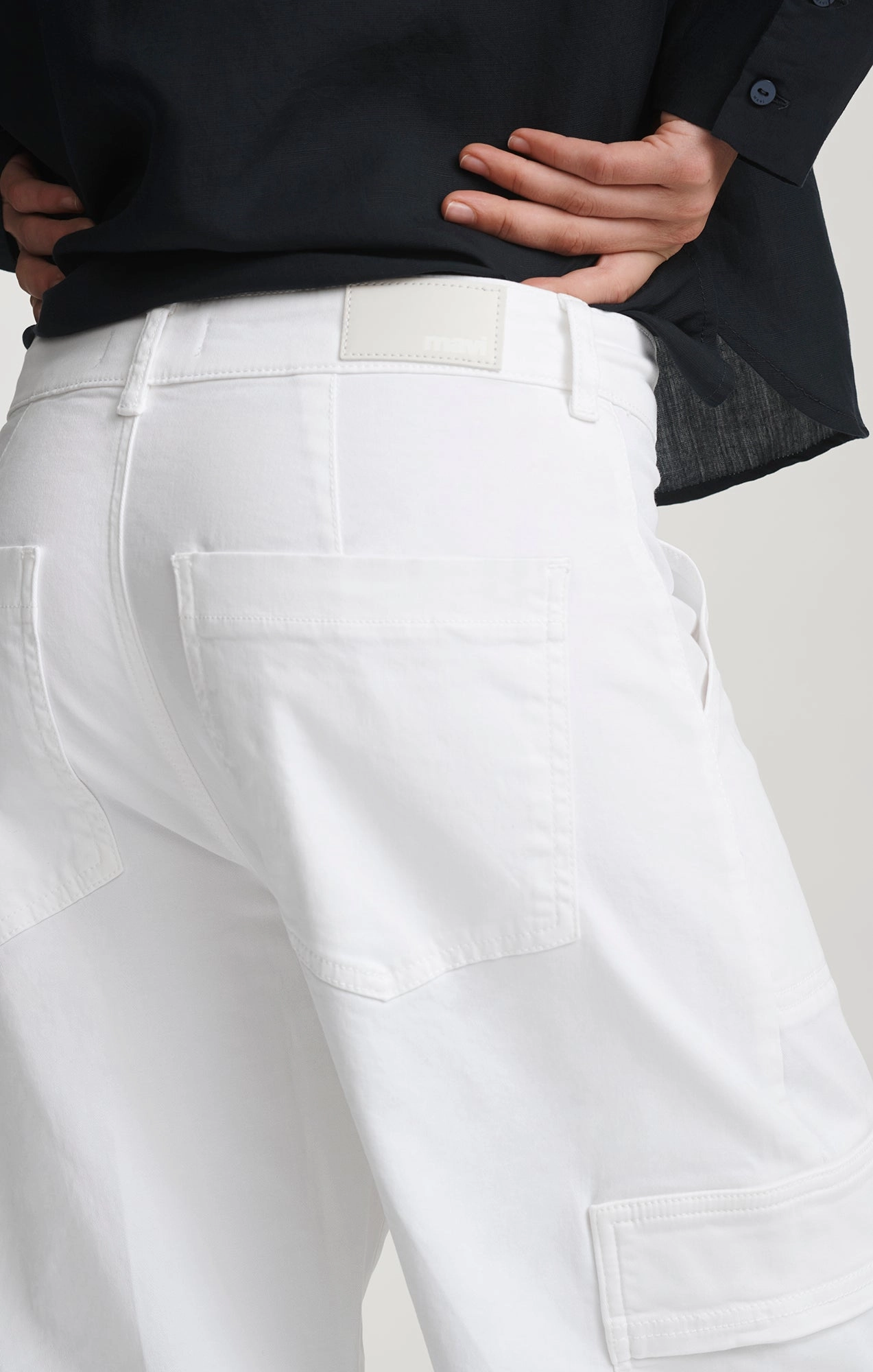 StainResistantCoating ElasticWaistband VINNIE BARREL CARGO IN WHITE CASUAL TWILL