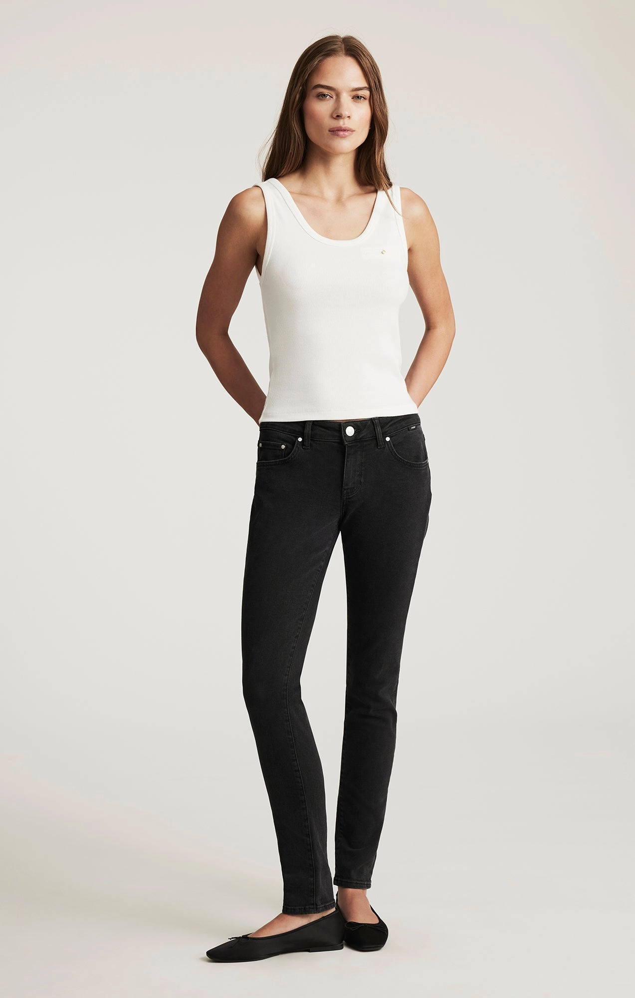 ALEXA SKINNY IN SMOKE TRIBECA Holiday Vibes Athlete Fit