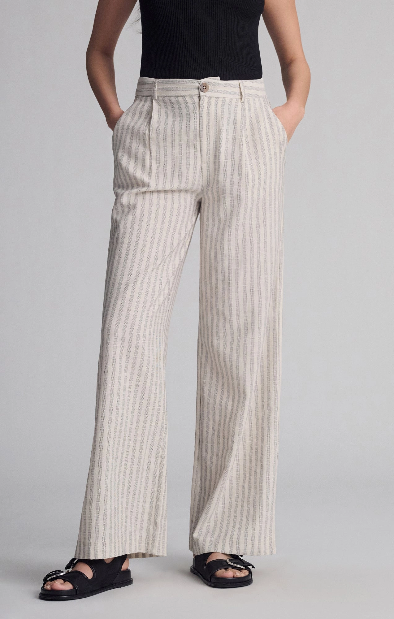 WOVEN BUTTON PANTS IN BLACK STRIPE Chill Ready