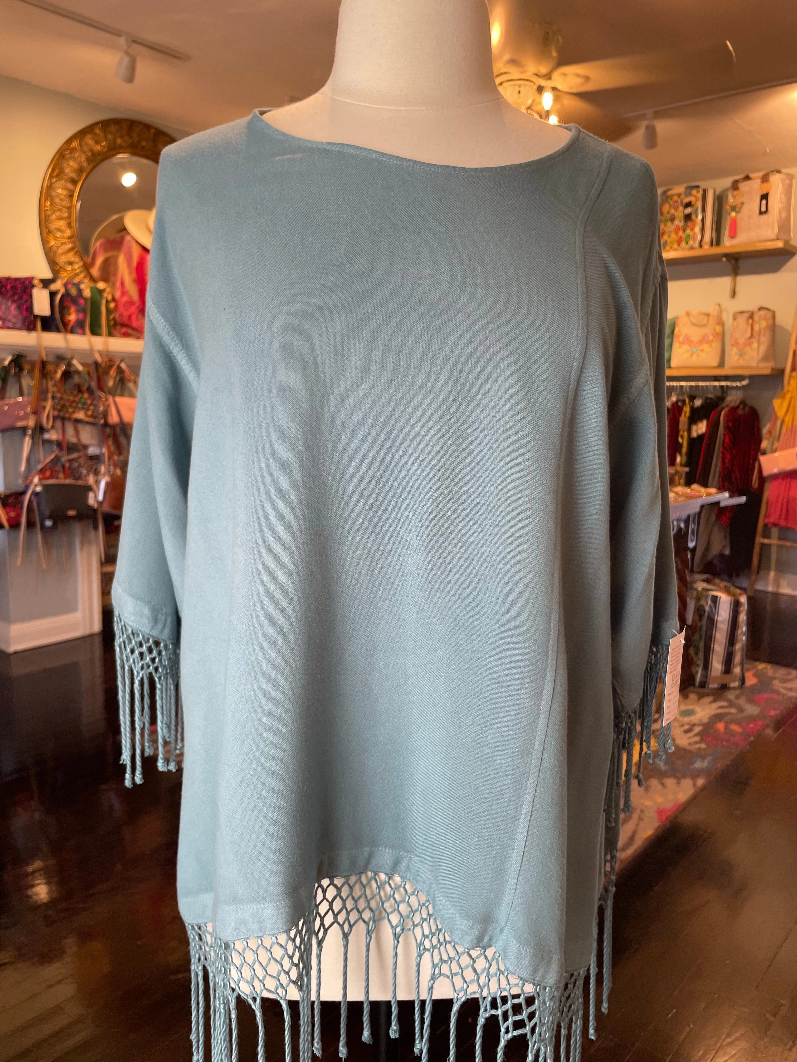 Thermal regulation Dairi Round Neck Solid Top w/ Fringe