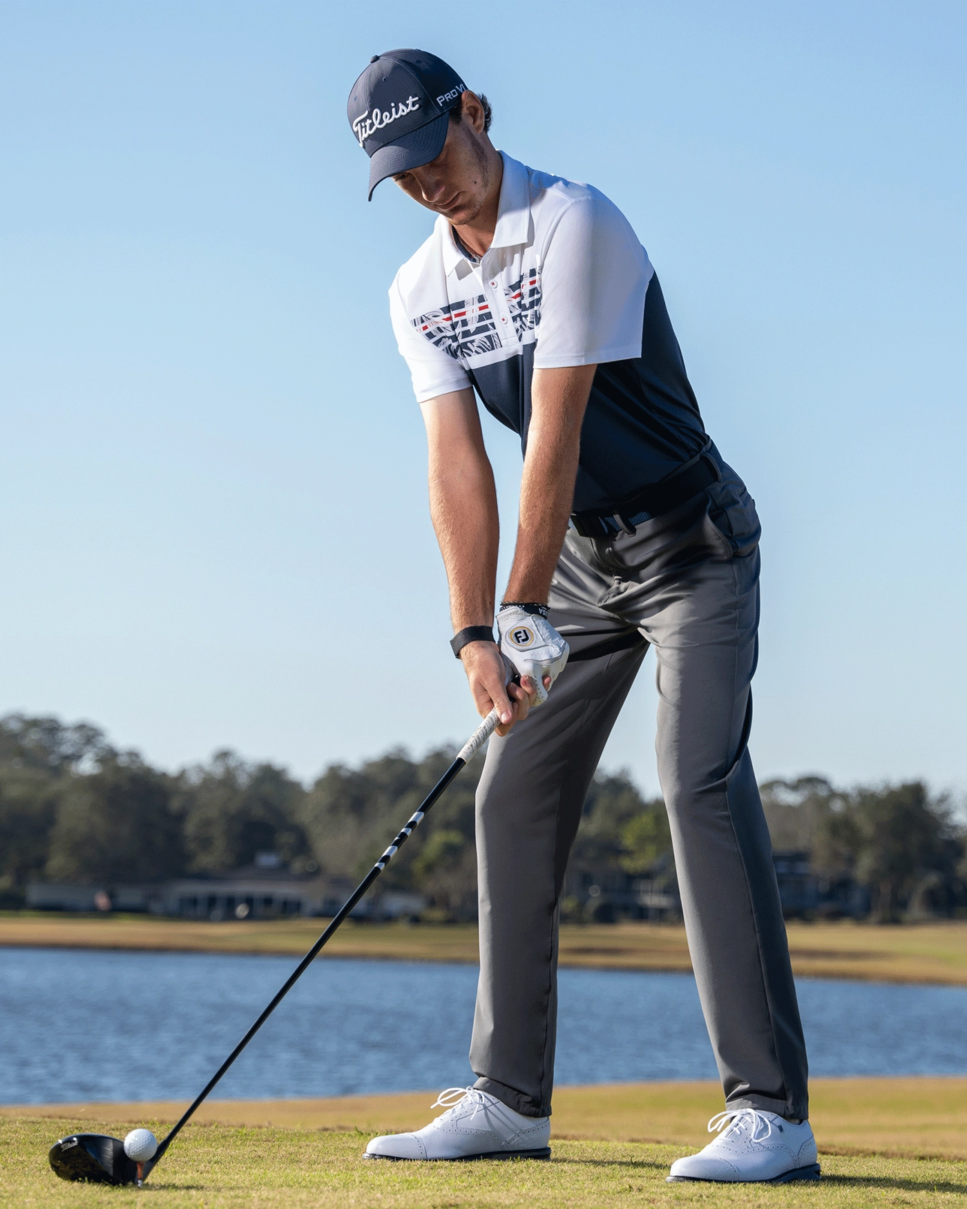 AVENTURA PERFORMANCE POLO Breathable knit Trendy Fit