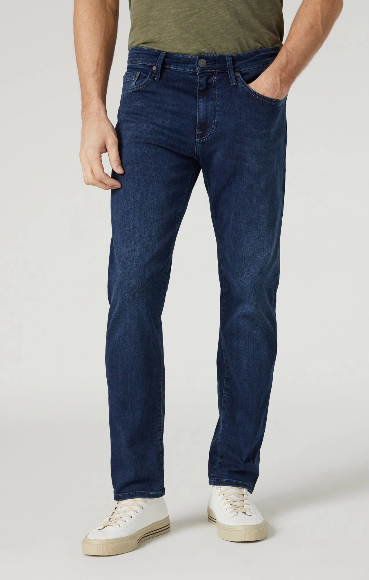 Loose Modern Minimalist ZACH STRAIGHT LEG IN DARK SUPERMOVE