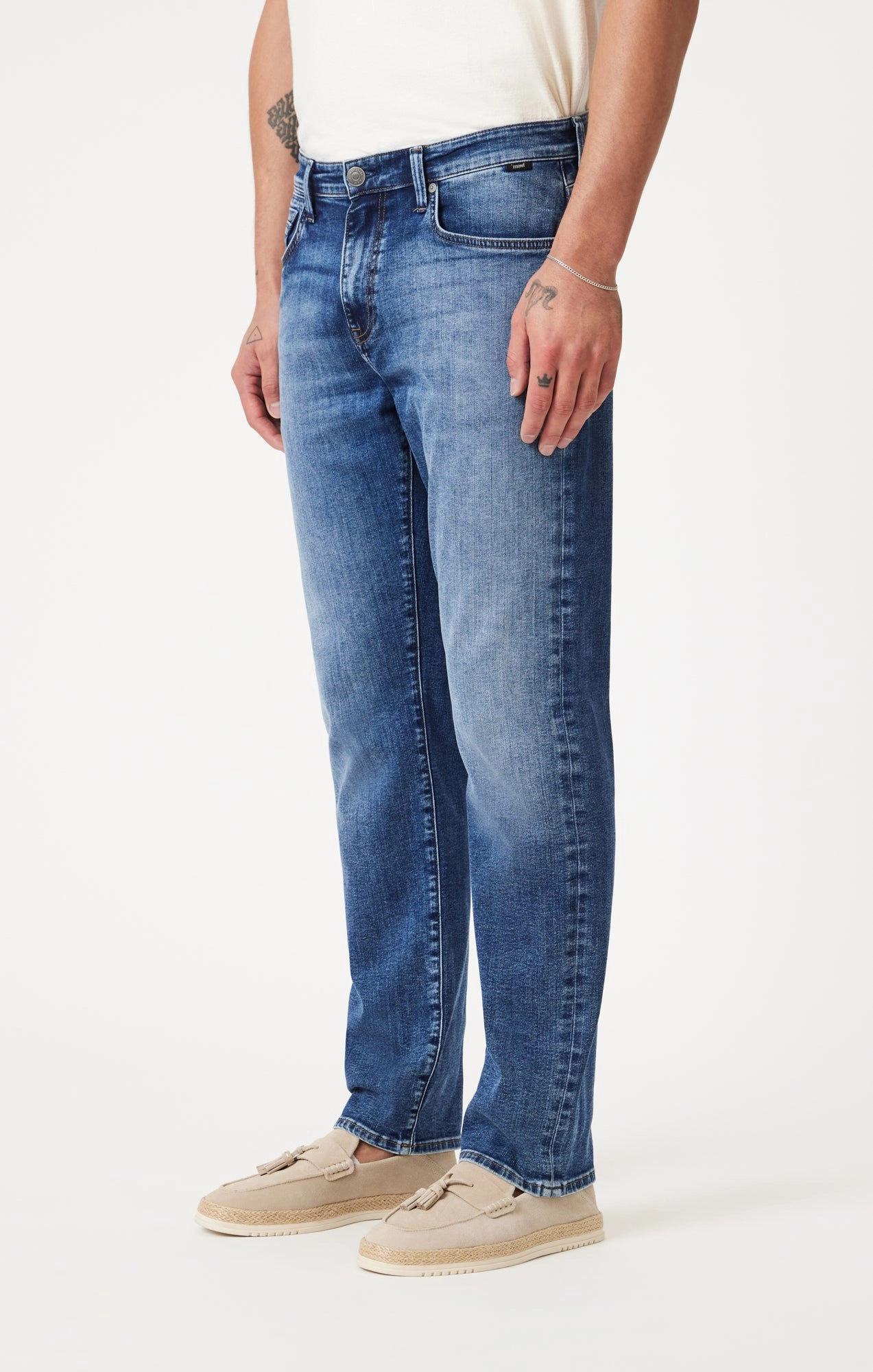 Fit and Comfort Flexible Match ZACH STRAIGHT LEG IN MID WILLIAMSBURG