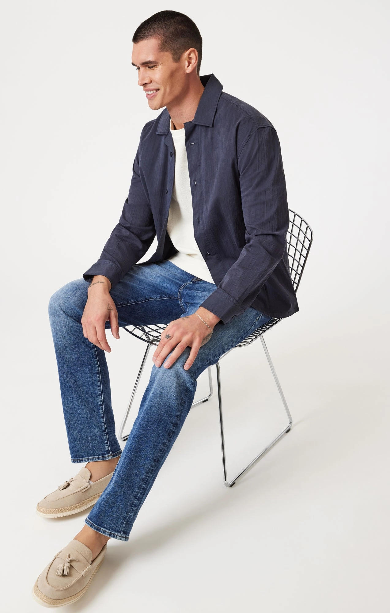 ZACH STRAIGHT LEG IN MID WILLIAMSBURG Sustainable Creative Look